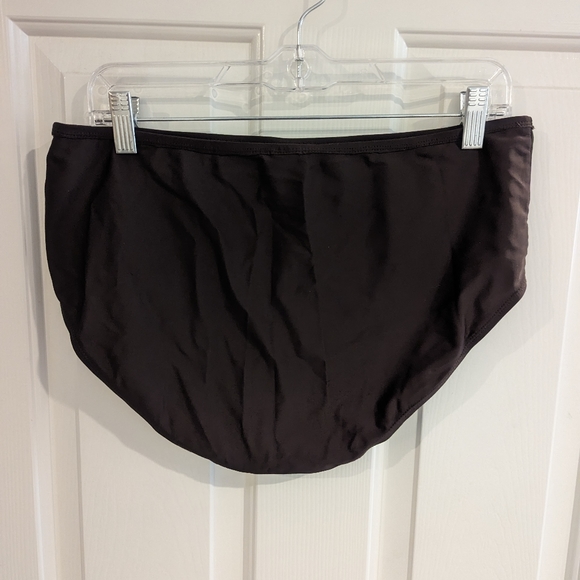 Pineapple Bay Women's Two-Piece Bathing Suit (16) - Picture 3 of 7